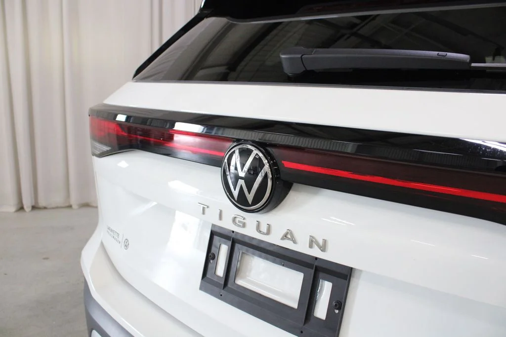 New 2026 White Volkswagen 2.0T S image 31