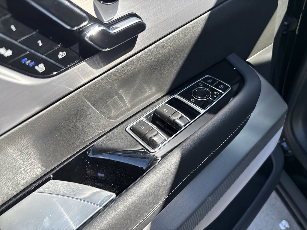 2027 Cadillac VISTIQ Sport - Photo 26