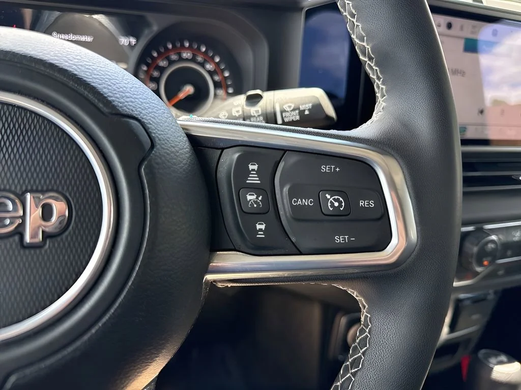 Used 2025 Black Jeep Sahara image 24