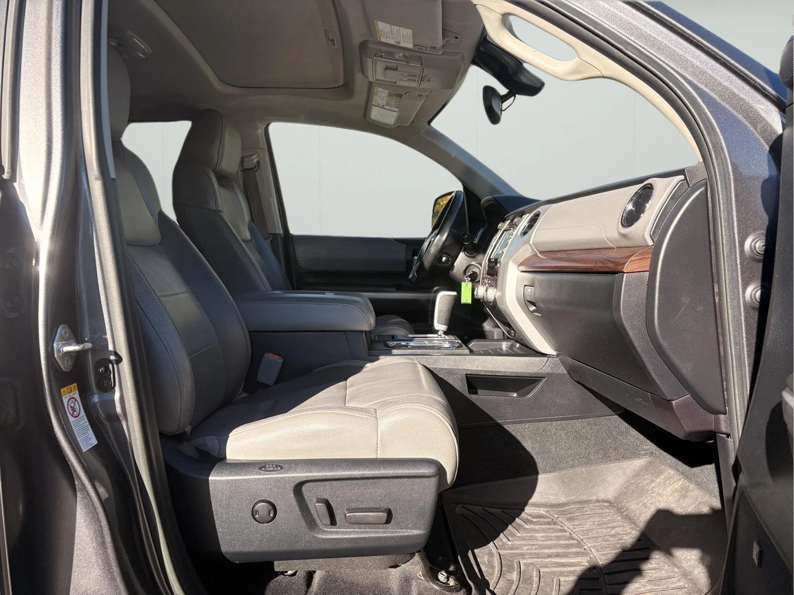 Used 2018 Magnetic Gray Metallic Toyota Limited image 13