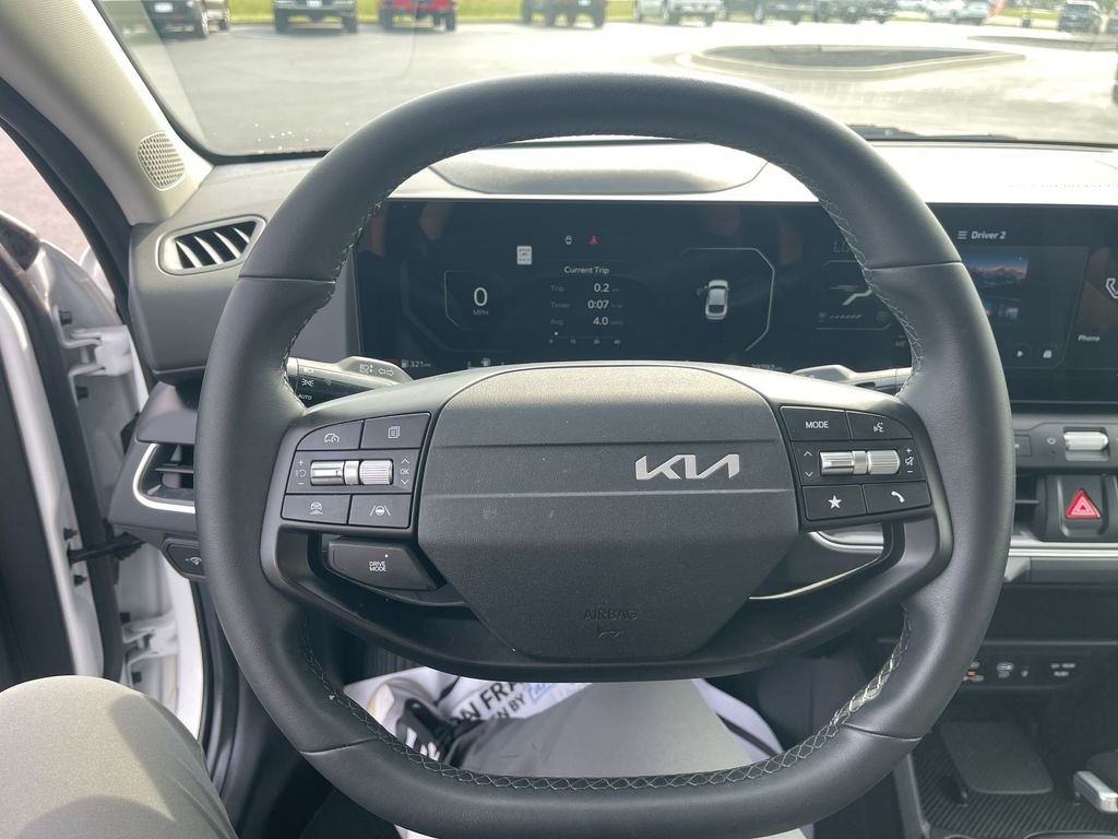 Used 2025 White Kia EX image 14