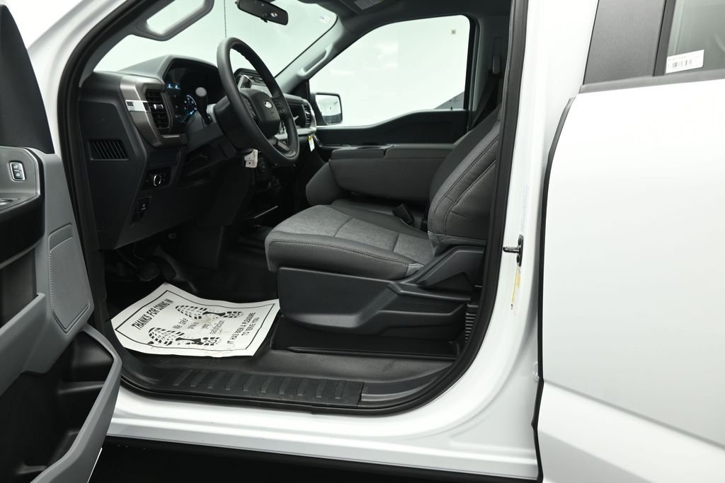 New 2026 Oxford White Ford XL image 10