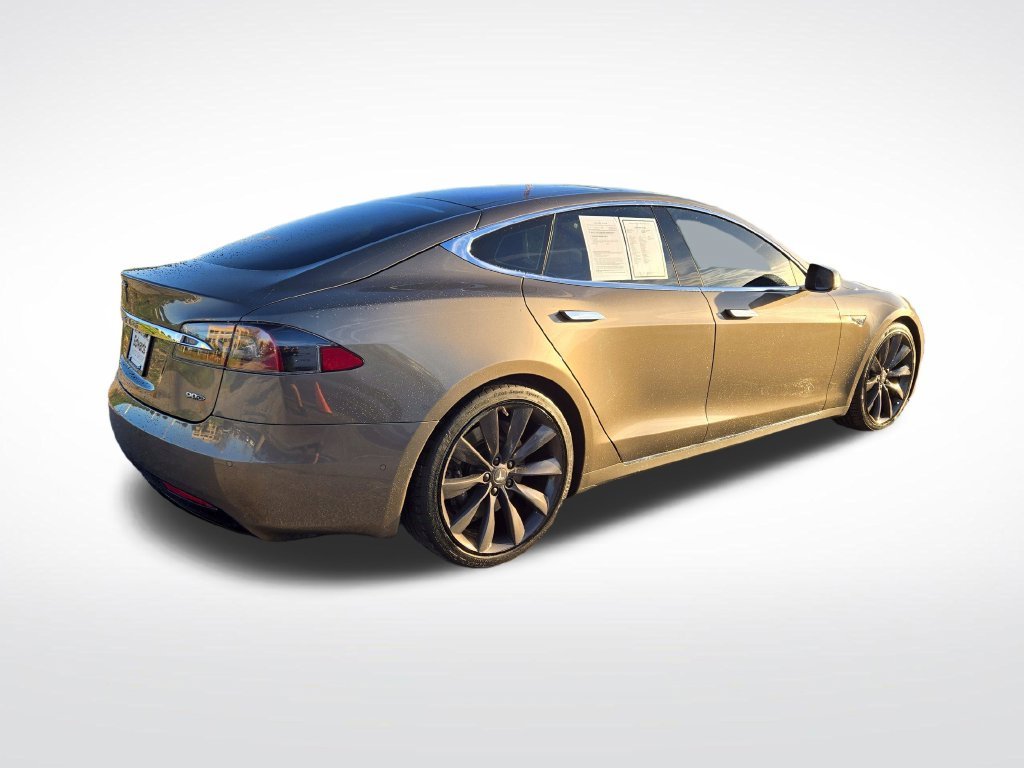 Used 2016 Gold Tesla 90D image 3