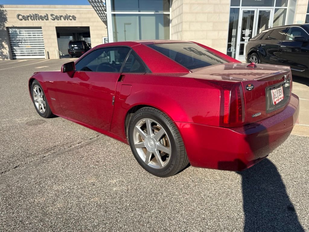Used 2004 Red Cadillac Base image 5