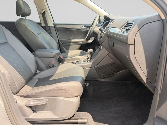 2022 Volkswagen Tiguan SE - Photo 15