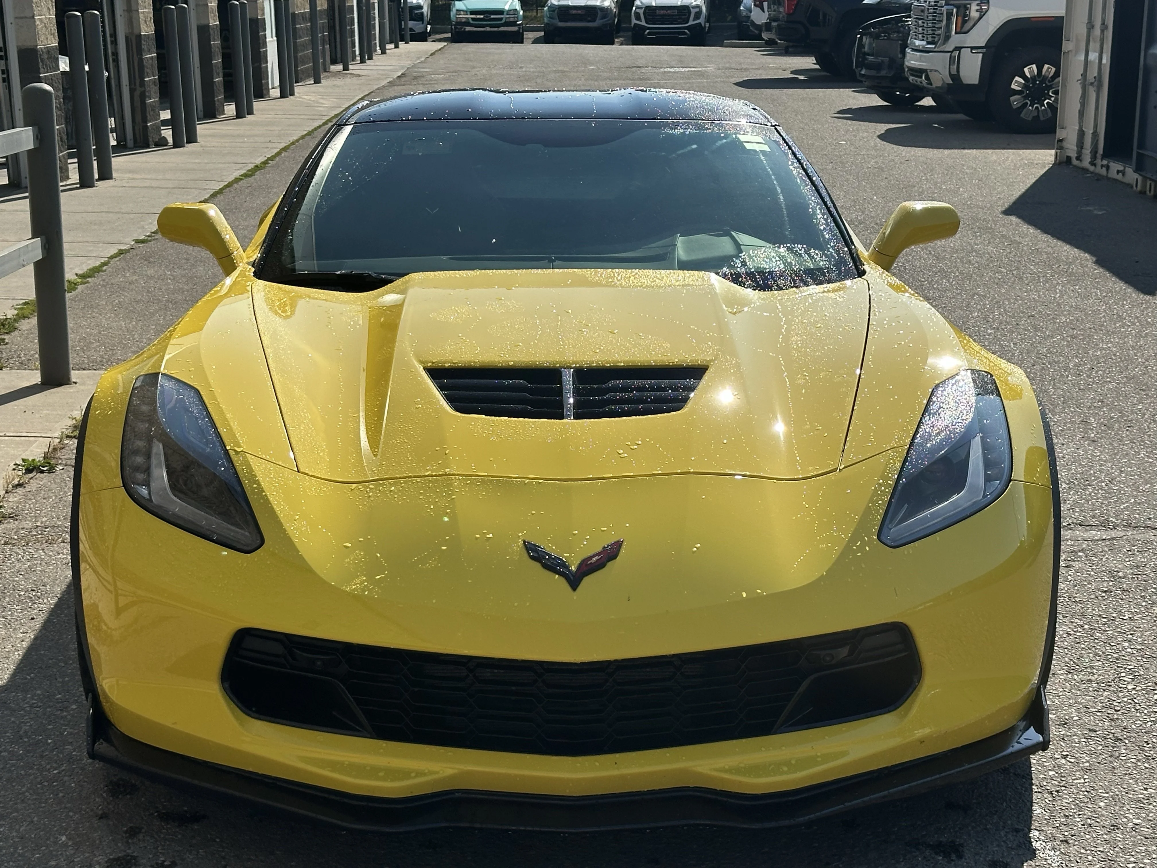 Used 2017  Chevrolet Z06 3LZ image 2
