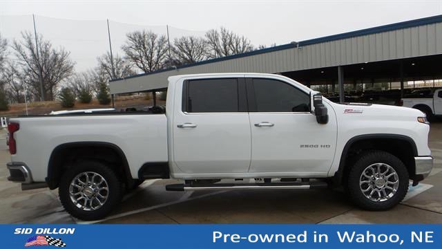 Used 2024 Summit White Chevrolet LTZ image 7
