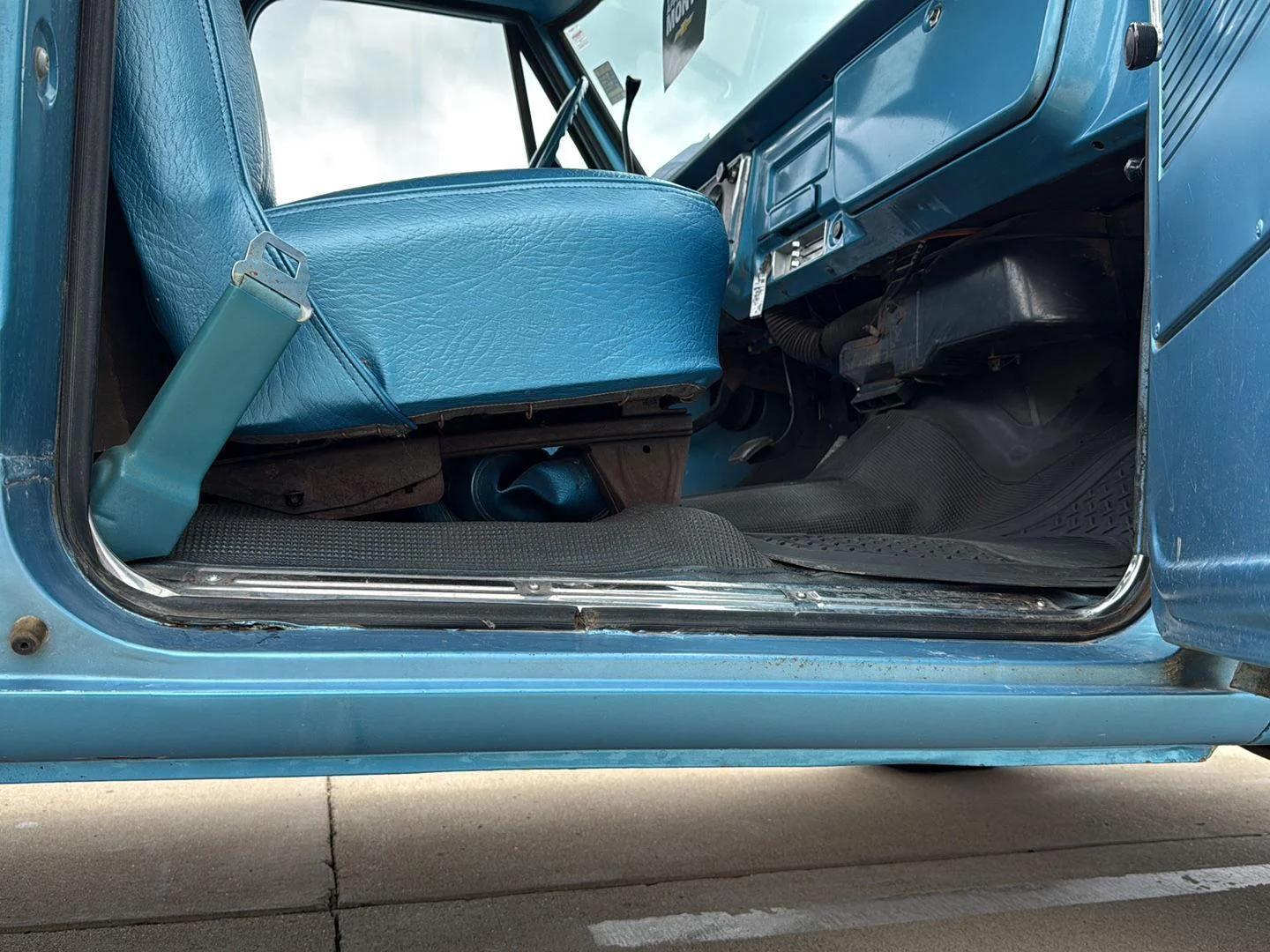 Used 1970 White Chevrolet  image 27