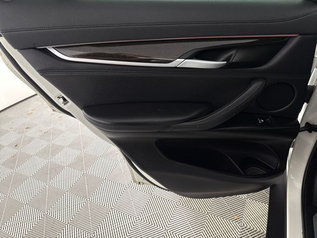 2015 BMW X6 sDrive35i - Photo 12