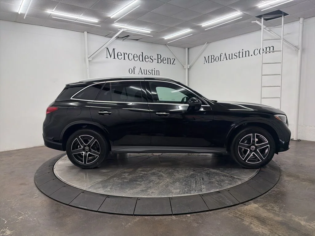 Used 2026 Black Mercedes-Benz GLC 300 image 8