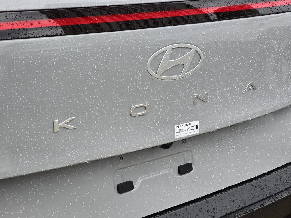 New 2027 Gray Hyundai SE image 6