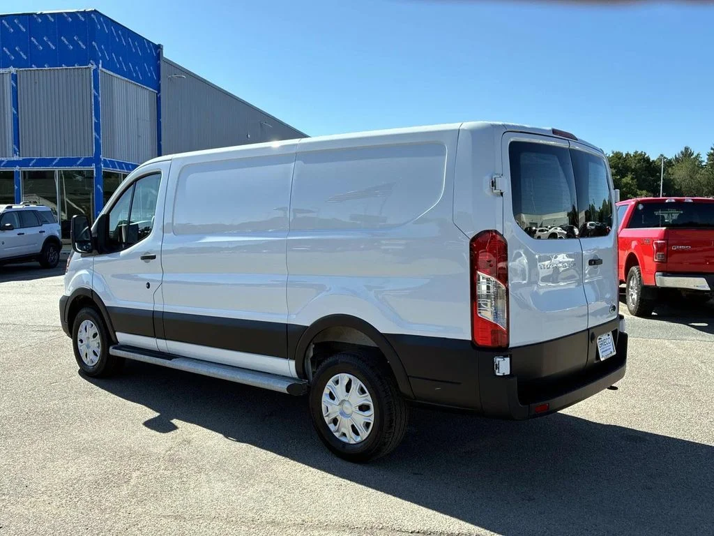 Used 2025 White Ford  image 5