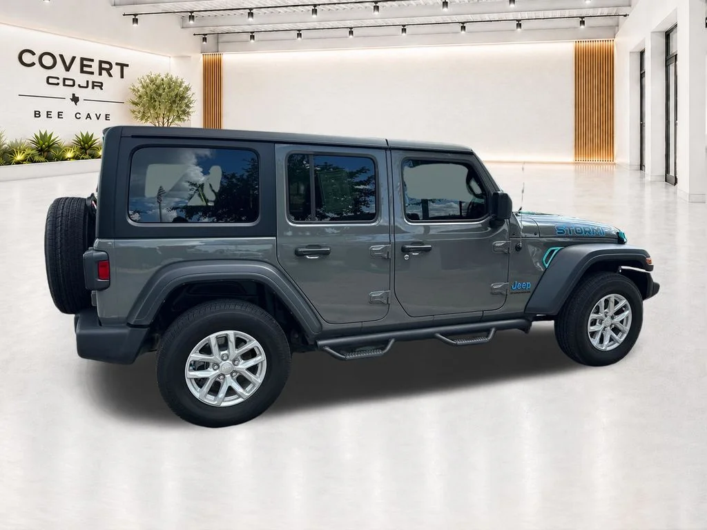 Used 2023 Gray Jeep Sport S image 12