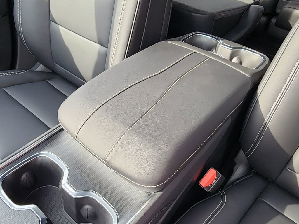2026 GMC Acadia Elevation - Photo 32
