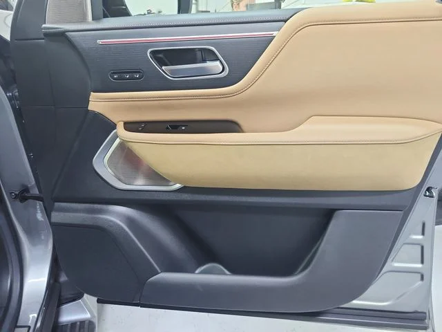 Used 2025  INFINITI SENSORY image 41