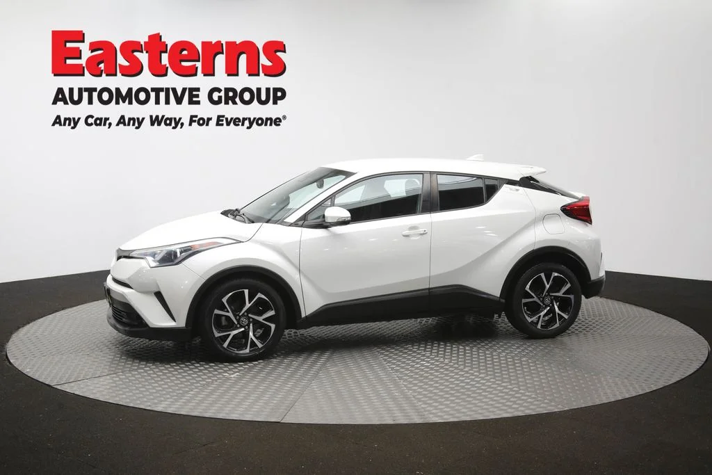 Used 2018 White Toyota XLE Premium image 58
