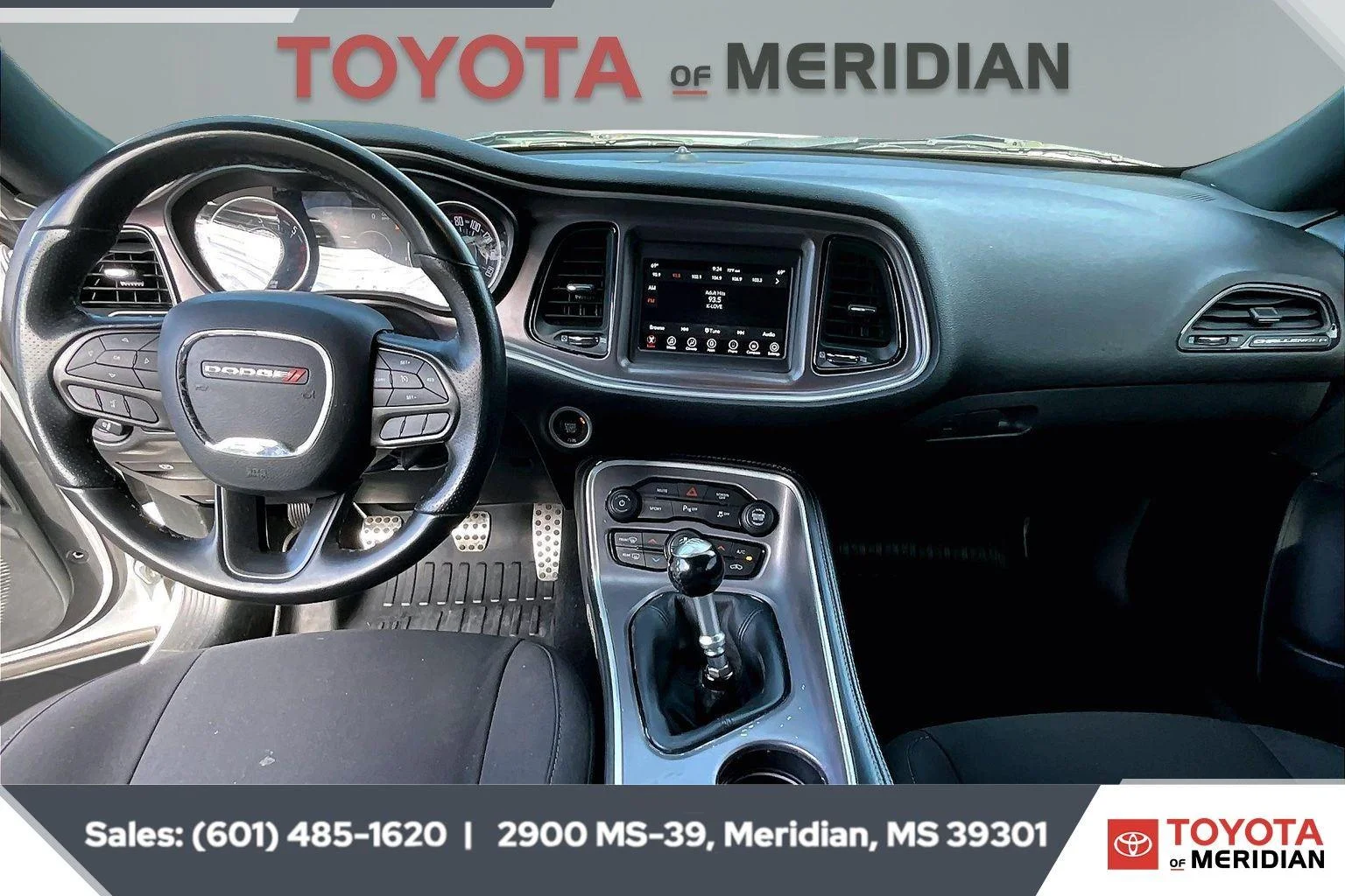 Used 2022 White Knuckle Clearcoat Dodge R/T image 13