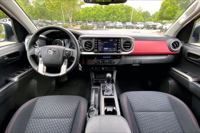 Certified Used 2022 CELESTIAL SILVER Toyota  image 15