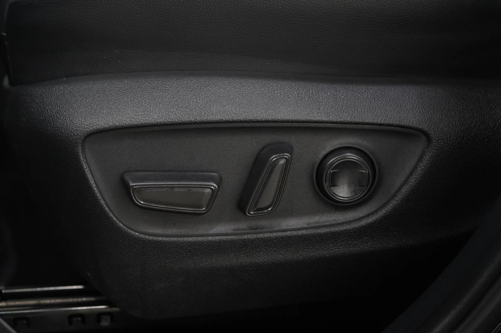 Used 2025 Blue Toyota XSE AWD (Natl) image 31