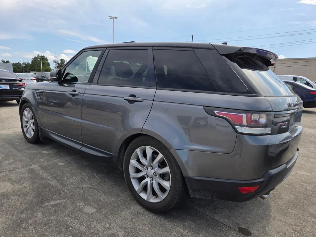 Used 2016  Land Rover HSE Td6 image 3