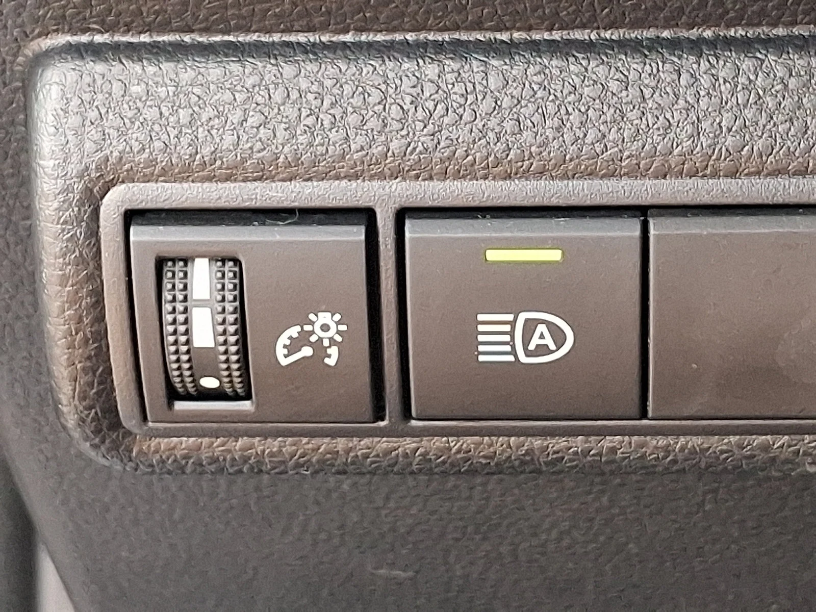 Used 2025 Celestite - 1K3 Toyota LE image 26