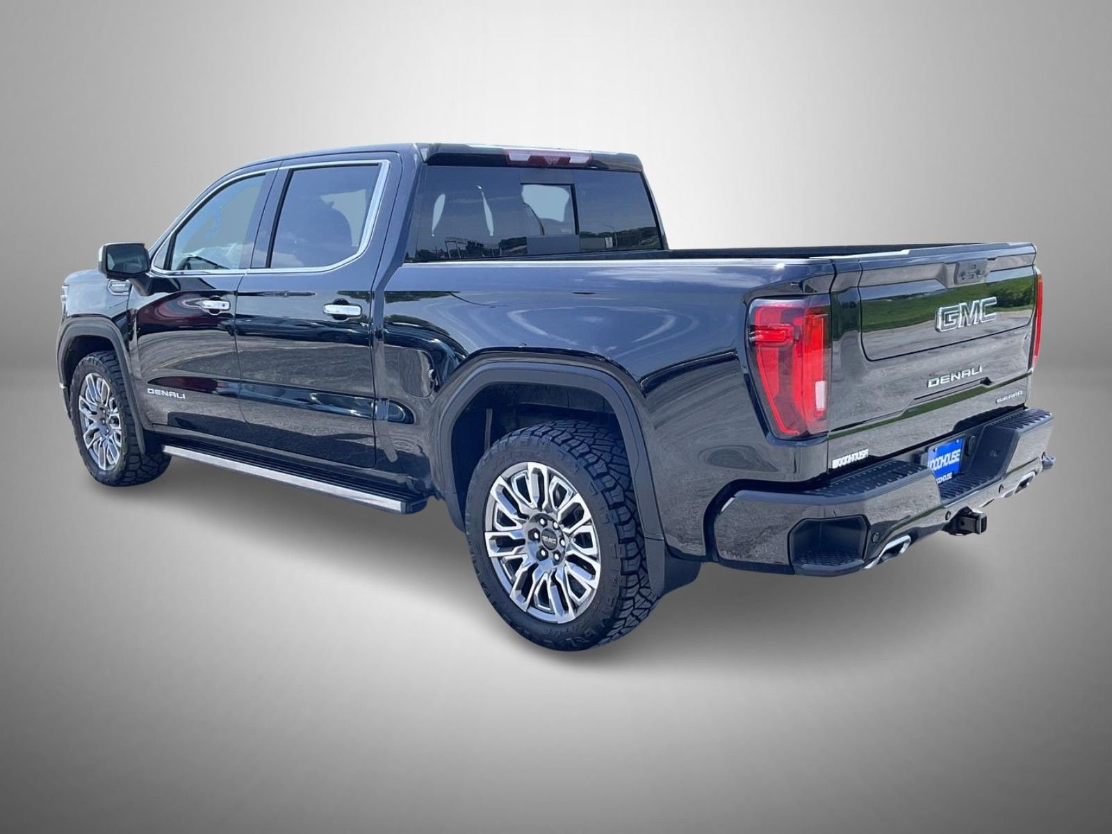 Used 2024 Black GMC Denali Ultimate image 7