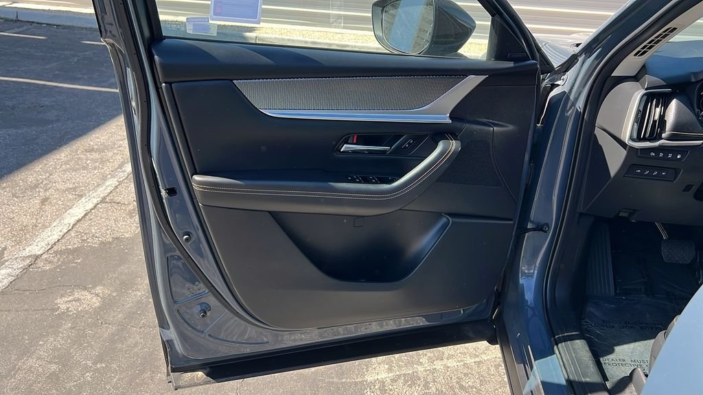 2025 Mazda CX-70 Premium Package - Photo 12