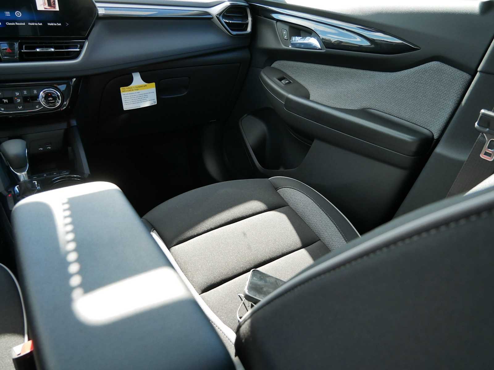 New 2026 Summit White Chevrolet LT image 15