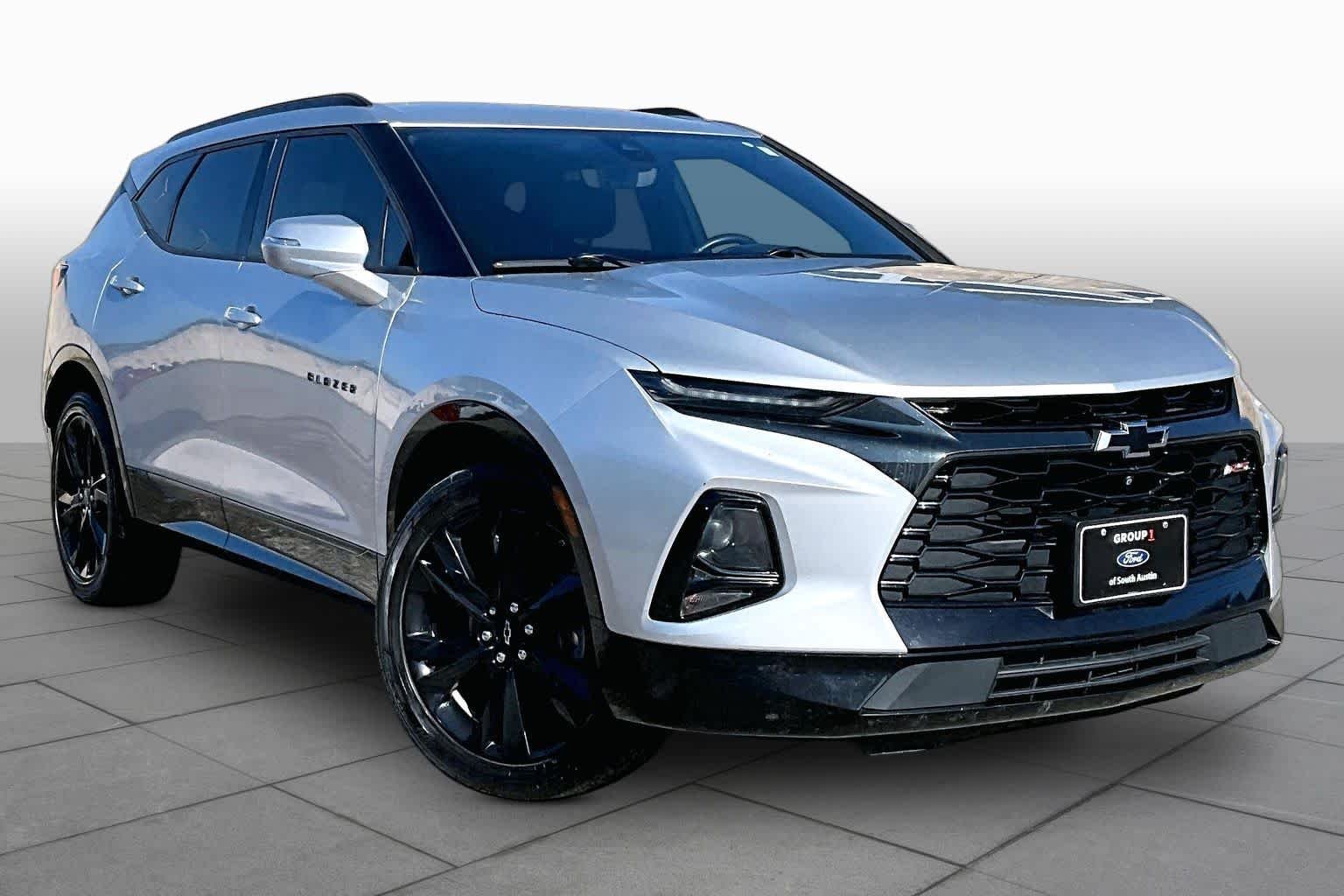 Used 2020 Silver Ice Metallic Chevrolet RS image 4