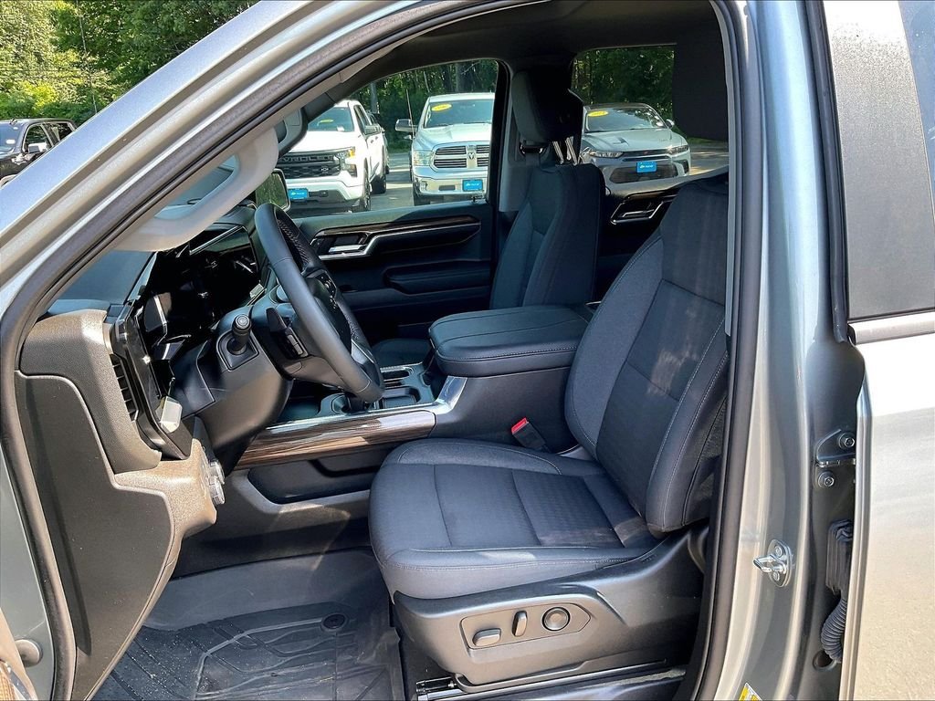 Used 2023 Gray Chevrolet RST image 10