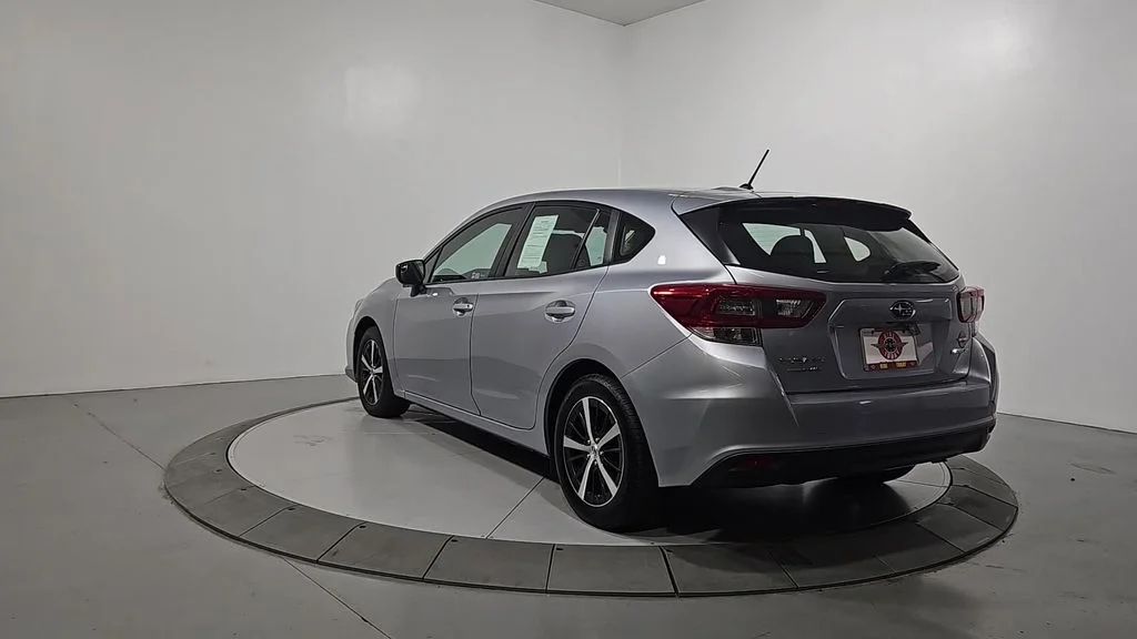 Used 2020 Silver Subaru Base image 3