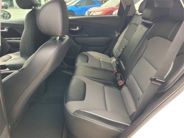2022 Kia Niro EX - Photo 5