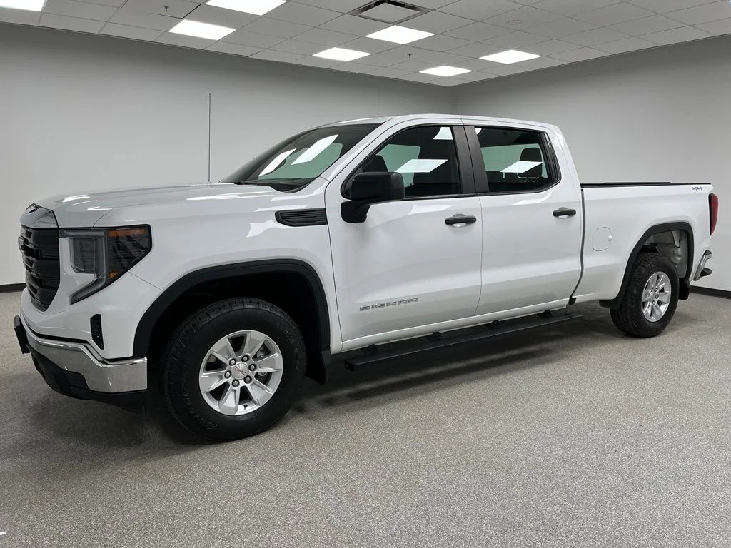 Used 2023 White GMC Pro image 6
