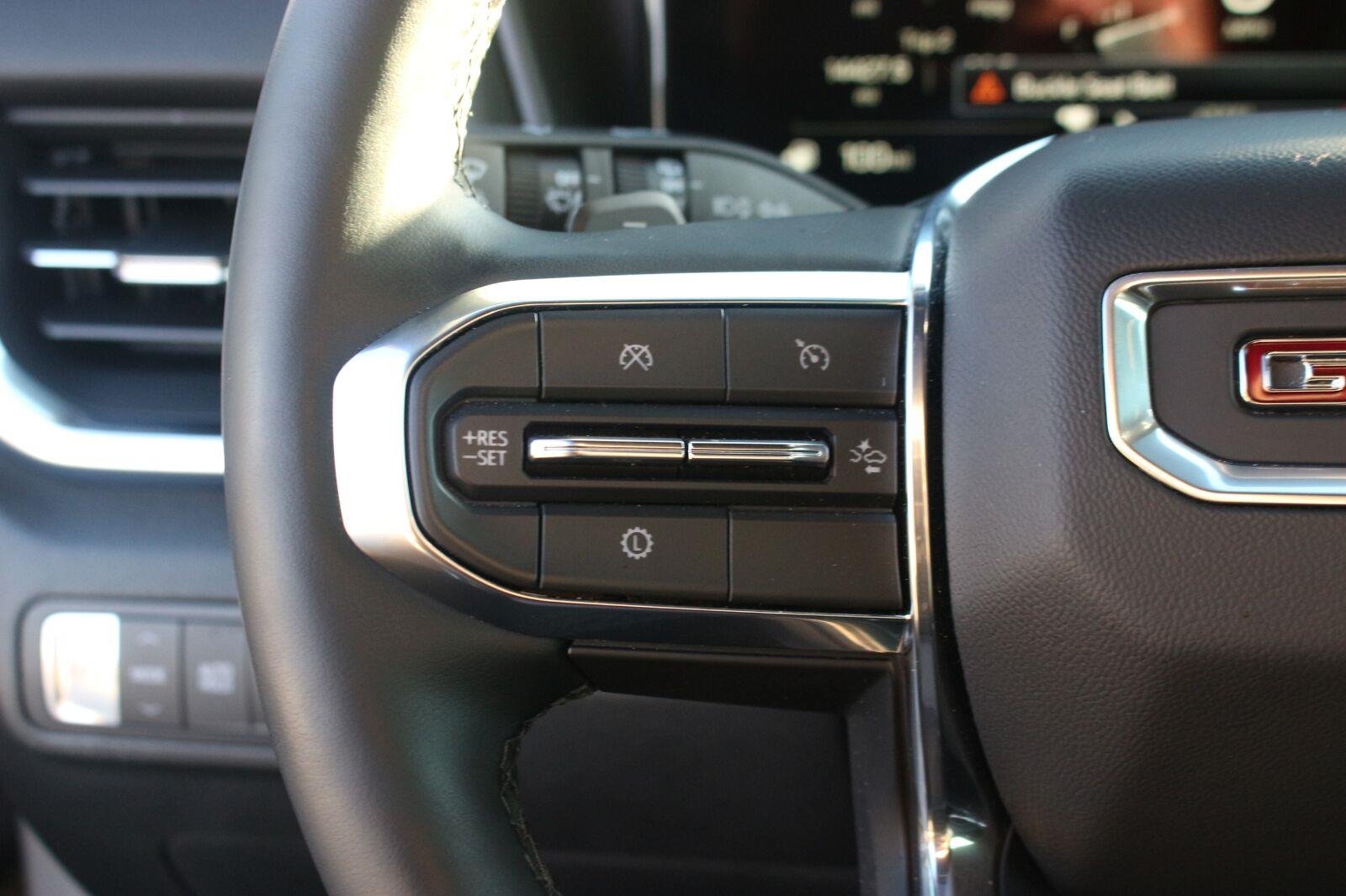 Used 2026 Riverstone Metallic GMC Elevation image 20