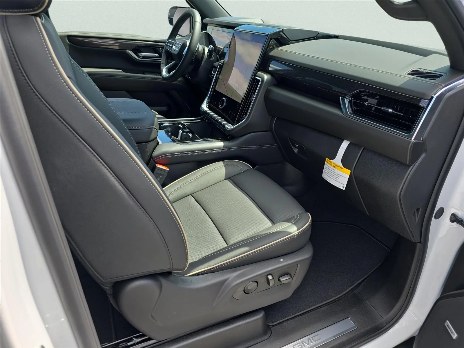 New 2026 Summit White GMC Elevation image 15