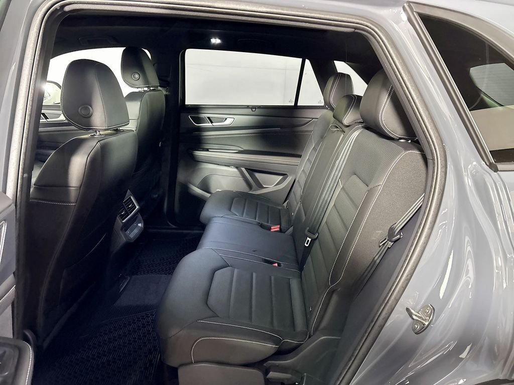 New 2026 Pure Gray Volkswagen 2.0T SEL R-Line Black image 21