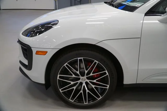 2026 Porsche Macan S - Photo 16