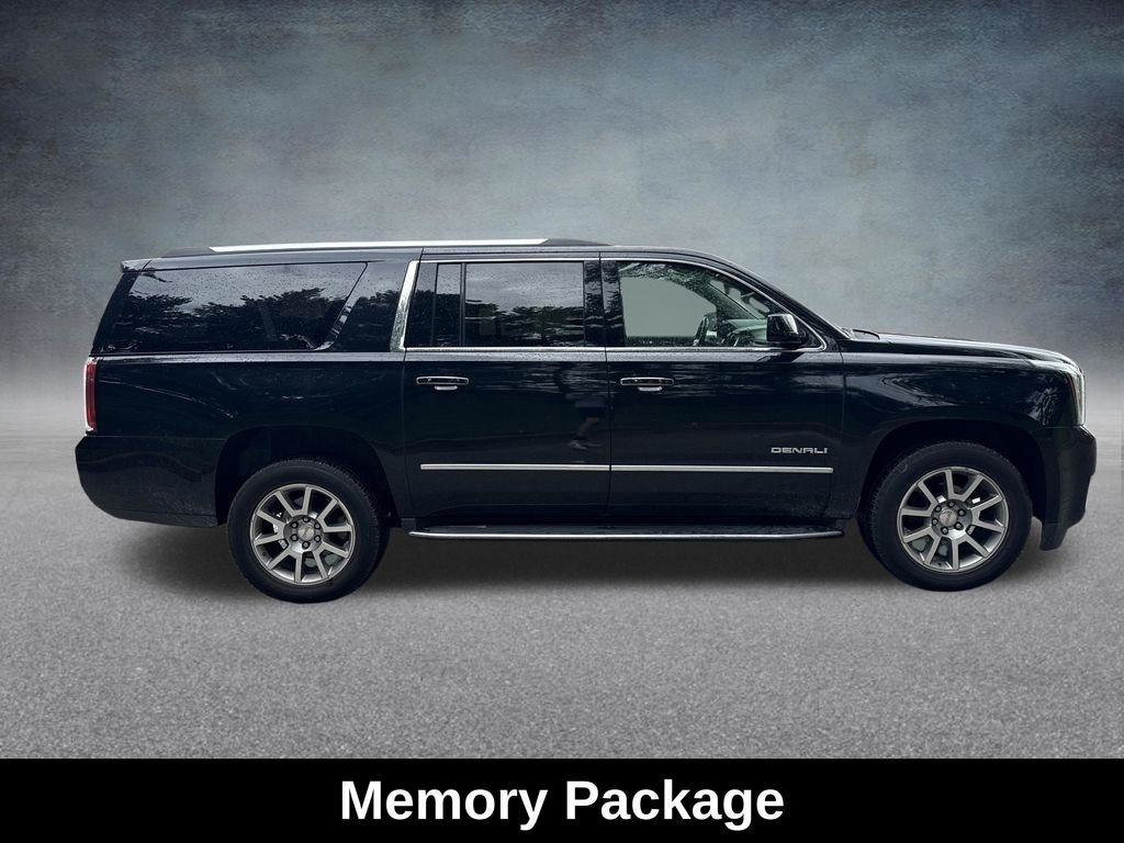 Used 2019 Black GMC Denali image 7