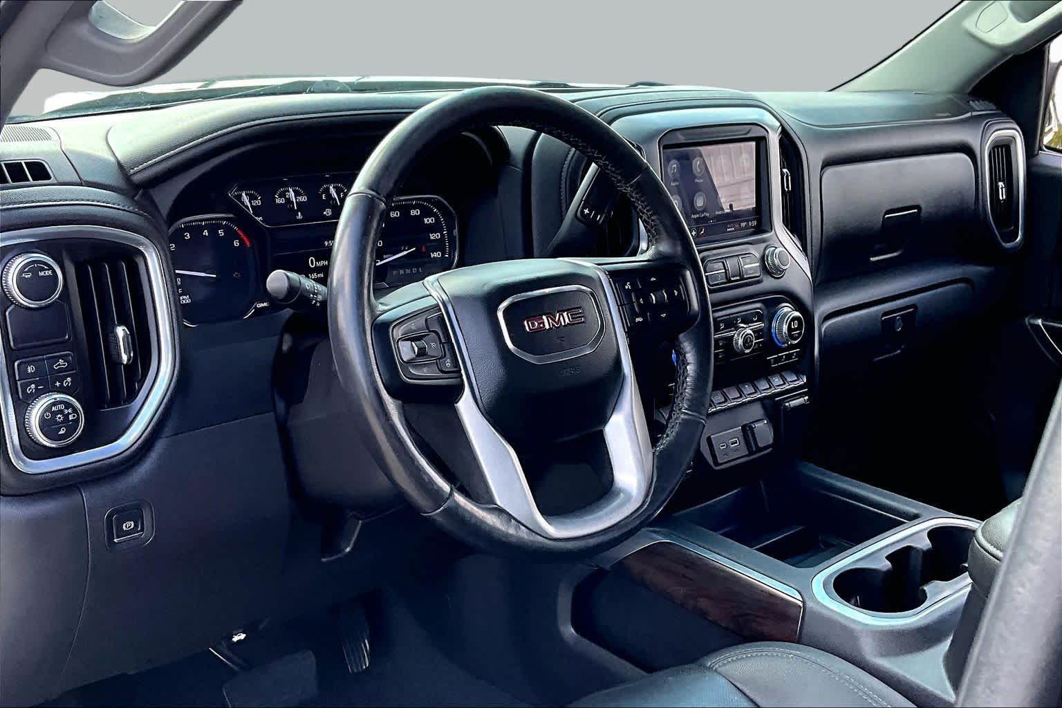 Used 2022 Onyx Black GMC SLT image 18