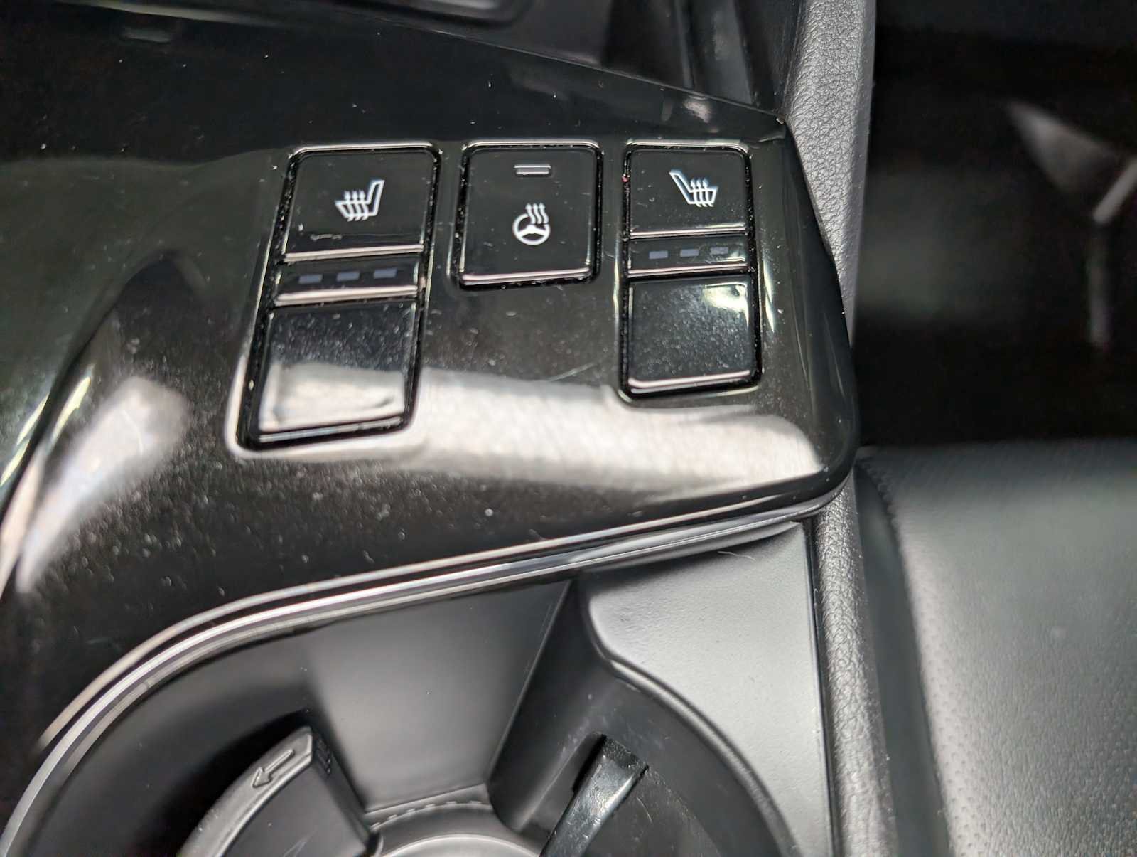 Certified Used 2023 Snow White Pearl Kia EX image 29