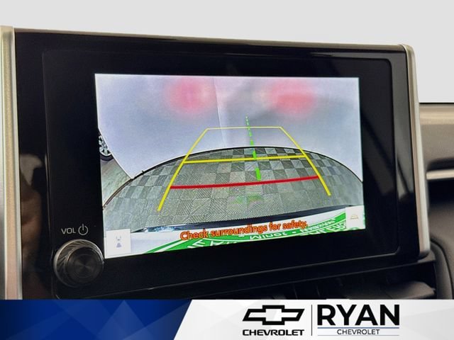 Used 2024  Toyota Hybrid SE image 14