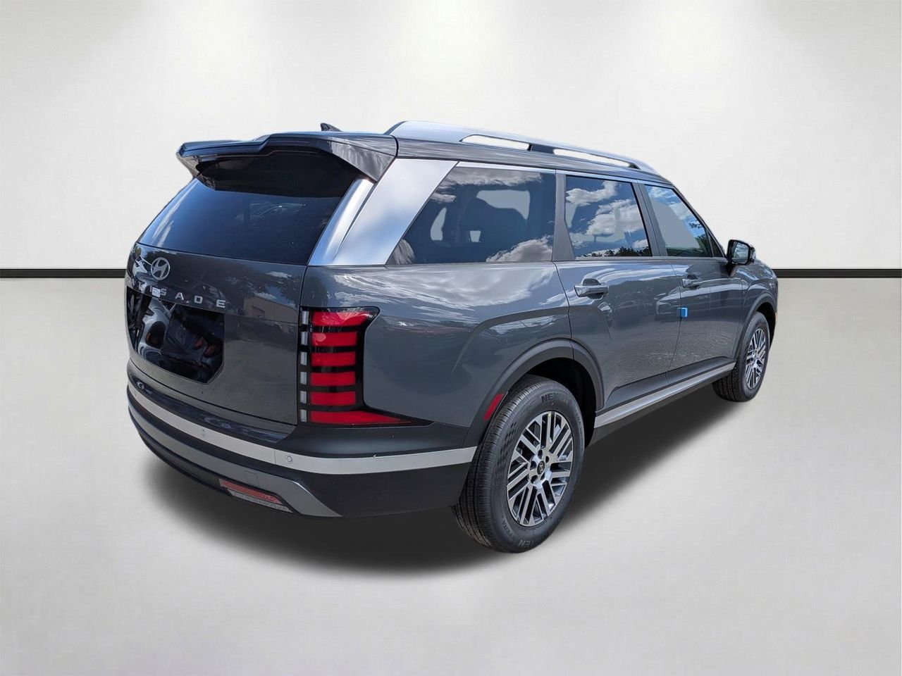 New 2026 Ecotronic Gray Pearl Hyundai Blue SEL Premium 7P image 4