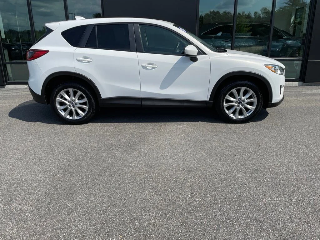 Used 2015 White Mazda Grand Touring image 3