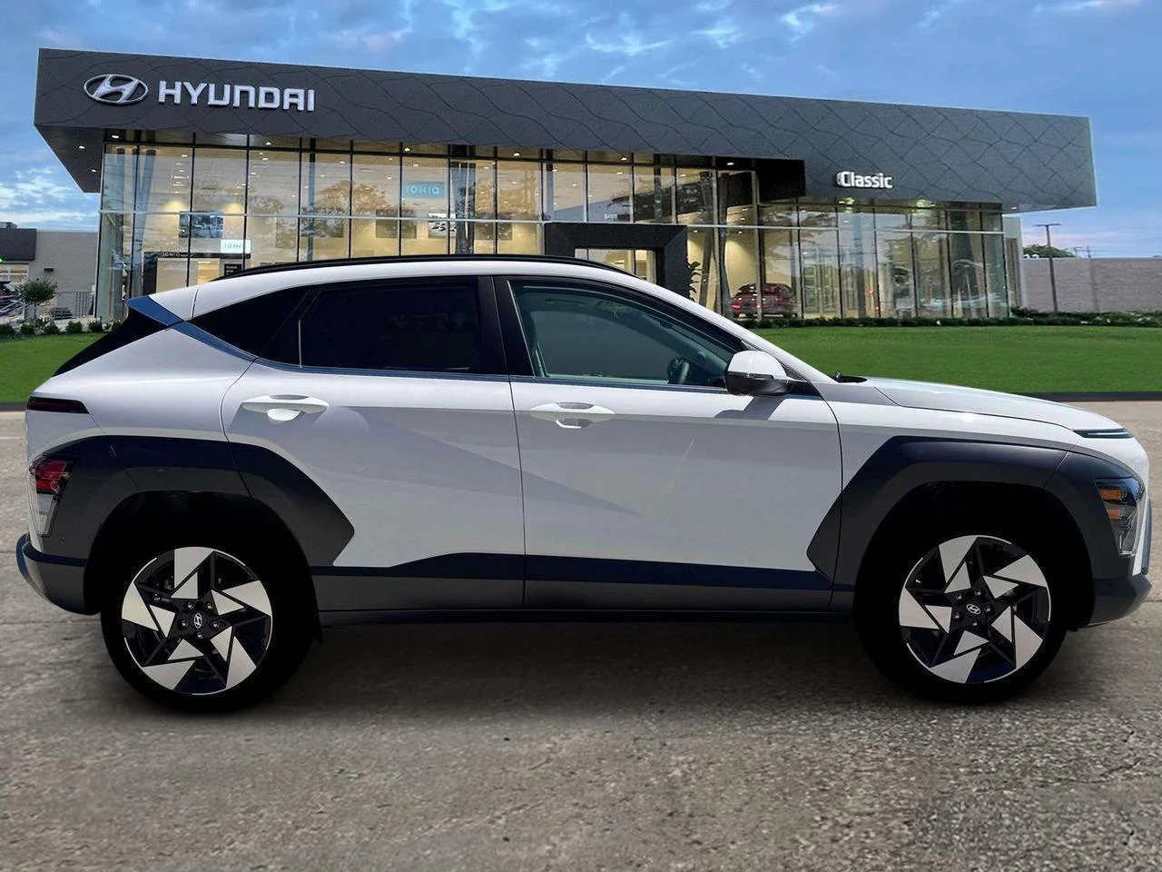 New 2026 Atlas White Hyundai Limited image 9