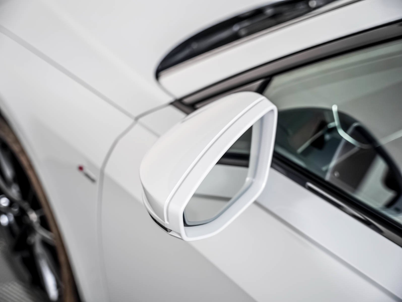 Used 2024 Glacier White Metallic Audi  image 29