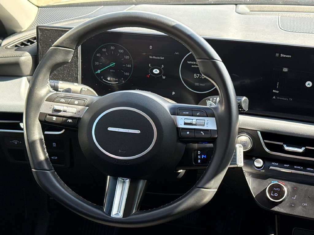 Used 2024 Gray Hyundai SEL image 12