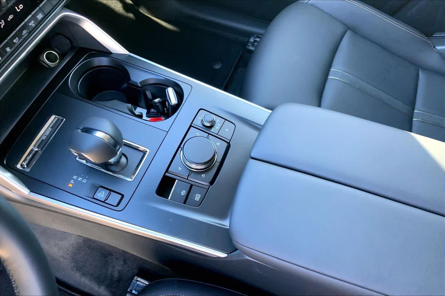 New 2026 Rhodium White Premium Mazda 3.3 Turbo Select AWD image 7
