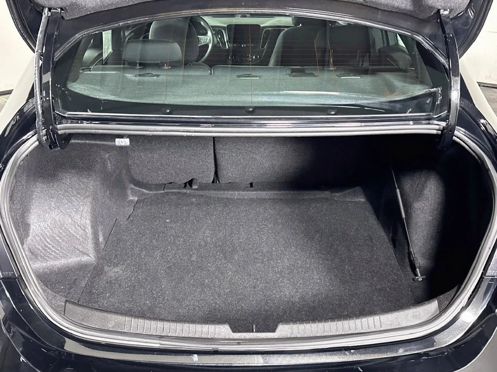 Used 2025 Black Chevrolet LT image 20