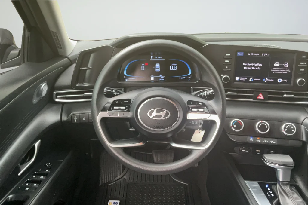 2024 Hyundai Elantra SE - Photo 15