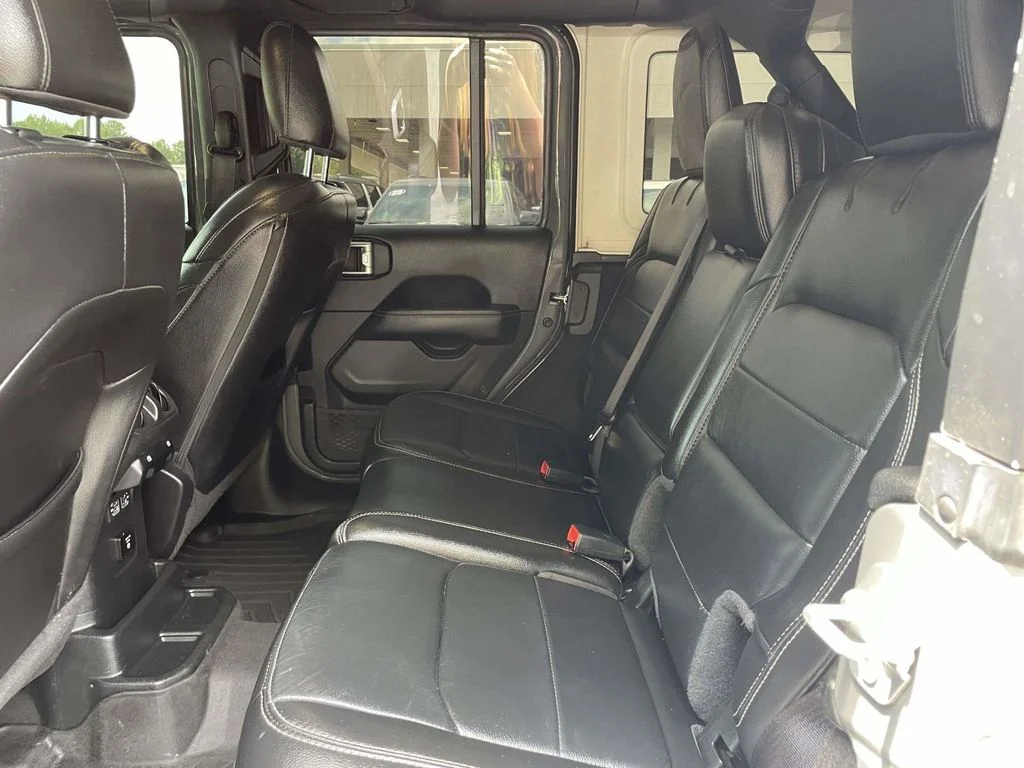 Used 2022 Gray Jeep Unlimited Sahara image 19